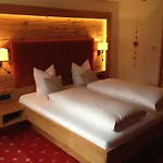 Sonnleiten - Guggerhof - Sonnenwies Maison d'hôtes 4*